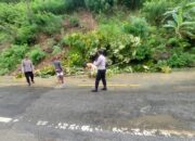 Sigap Hadapi Potensi Bencana, Kapolsek Sendana Pantau Titik Longsor di Wilayah Sendana