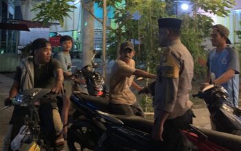 Subuh Ramadhan, Bhabinkamtibmas Polsek Pasangkayu Himbau Pemuda Tikke Raya Stop Balapan Liar