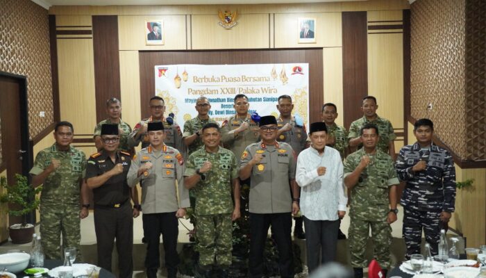 Kapolda Sulbar Hadiri Buka Puasa Bersama Pangdam XXIII/PW, Ramadan Penuh Berkah dengan Sinergi dan Aksi Sosial