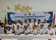 Bahran Terpilih Kembali Aklamasi Ketua Kadin Madina