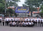 Kapolres Pasuruan Pimpin Apel dan Berikan Penghargaan kepada 38 Personel Berprestasi