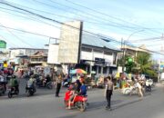 Jelang Waktu Berbuka, Samapta Polres Majene Jaga Keamanan di Pasar Sentral dan Jalan Protokol Majene