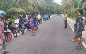 Patroli Ramadan, Polsek Baras Sambangi Remaja di Desa Kasano, Cegah Balap Liar dan Knalpot Brong