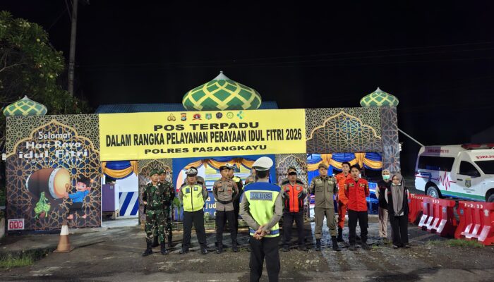 Apel Malam Personel Ops Ketupat Marano 2026 di Pos Pam Terpadu Bundaran Smart Pasangkayu