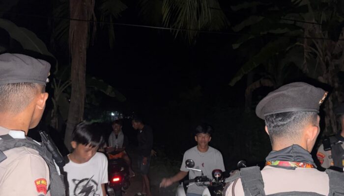 Patroli Dialogis Samapta Polres Majene, Jaga Kondusifitas Pasca Lebaran di Tengah Keramaian Warga