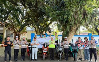 Berkah dan Humanis, Ditlantas Polda Sulbar Berbagi Takjil dan Sisipkan Pesan Keselamatan