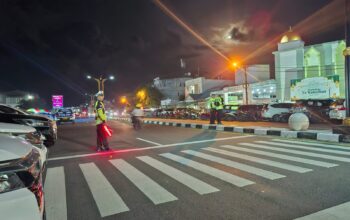 Jaga Rasa Aman dan Nyaman Saat Ibadah Tarawih, Ditlantas Polda Sulbar Amankan Tiga Masjid Padat Jamaah