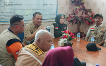 Gubernur Jateng Rapat Koordinasi Tangani Banjir Di Demak