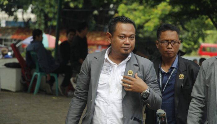 AKSI MASSA TUNTUT BUPATI MUNDUR TETAP DILAKUKAN ALARM’LEBAK, ARWAN: Ini Hak Demokrasi tak ada yang Bisa Bantah!