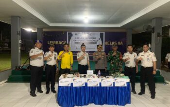 Lapas Kelas IIA Banyuasin Gelar Razia Gabungan dan Musnahkan Barang Bukti