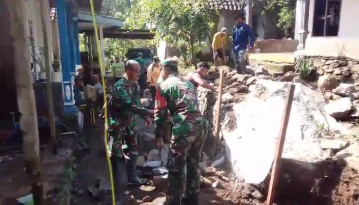 Semangat Gotong Royong Wujudkan Jembatan Garuda, Akses Harapan Warga Karangasem