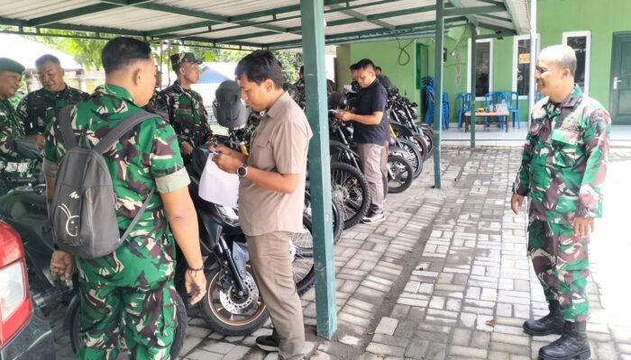 Tegakkan Disiplin dan Cegah Kecelakaan, Staf Intel Kodim Gelar Pemeriksaan Kelayakan Kendaraan