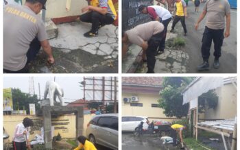 Wujudkan Lingkungan Kerja Nyaman,Kapolsek Rangkasbitung Dan Anggota Gotong Royong Bersihkan Mako