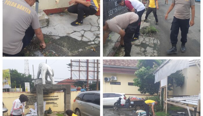 Wujudkan Lingkungan Kerja Nyaman,Kapolsek Rangkasbitung Dan Anggota Gotong Royong Bersihkan Mako