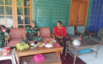 Humanis!! Babinsa Koramil Jatiroto Perkuat Kedekatan TNI dan Warga Wonogiri