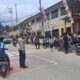 Polsek Mamasa Gelar Strong Point, Arus Lalu Lintas Jam Pulang Sekolah Berjalan Lancar dan Kondusif