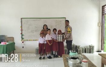 Bhabinkamtibmas Polsek Mambi Monitoring Penyaluran Program Makan Bergizi Gratis di Kecamatan Mehalaan