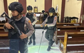 Polres Pasuruan Sterilisasi Gereja Tingkatkan Pengamanan Ibadah Kenaikan Isa Almasih berjalan Aman