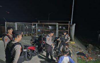 Hadir Beri Rasa Aman, Sat Samapta Polres Majene Dialog Langsung dengan Warga Saat Patroli Malam