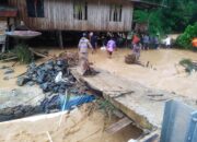 Sungai Meluap di Sumarorong, Empat Rumah Warga Rusak Diterjang Arus