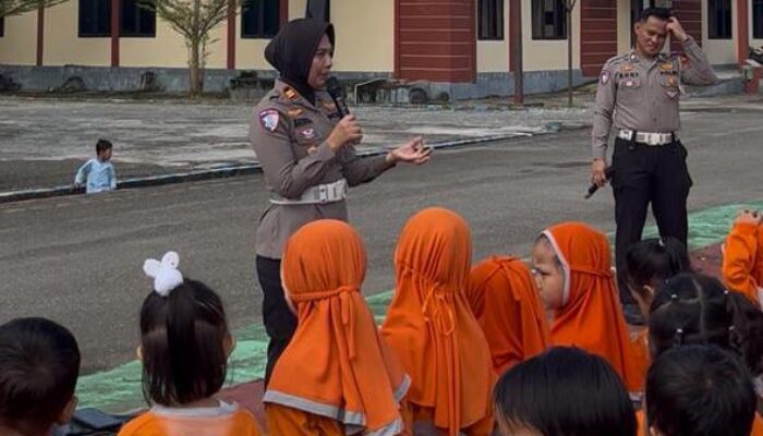 Polisi Sahabat Anak, Satlantas Polres Pasangkayu Sambut Ceria Kunjungan PAUD Pratama