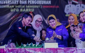 Pelantikan DPD SEMUT Barru Berlangsung Khidmat, Malamnya Dirayakan dengan Milad ke-6 Meriah