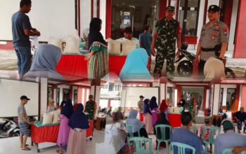 Babinsa Krampyangan Pastikan Bantuan Tepat Sasaran