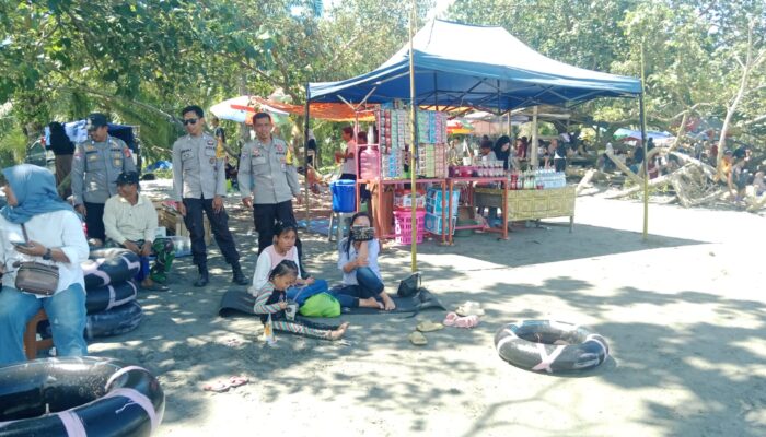 Personel Polsek Sarudu Siaga Amankan Objek Wisata Pasca Idul Adha 1447 H, Wujudkan Situasi Aman dan Kondusif