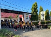 Wakapolres Pimpin Jalan Santai, Personel Polres Pasangkayu Perkuat Kebugaran dan Kekompakan