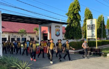 Wakapolres Pimpin Jalan Santai, Personel Polres Pasangkayu Perkuat Kebugaran dan Kekompakan