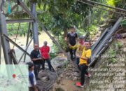 Implementasi Program PECak, Polsek Cilograng Sinergi Bersama Warga Bangun Jembatan Merah Putih Presisi