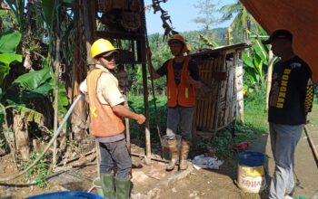 Warga Kampung Ciherang Apresiasi Pembangunan Sumur Bor, Ucapkan Terima Kasih kepada Dinas Perkim dan CV Arrahmah