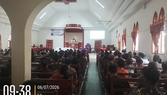 Bhabinkamtibmas Polsek Mambi Amankan Ibadah Minggu Jemaat Imanuel Mehalaan Barat