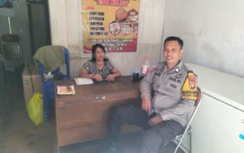 Bhabinkamtibmas Polsek Mamasa sambangi warga Desa malabo, perkuat sinergitas dan Jaga Kamtibmas