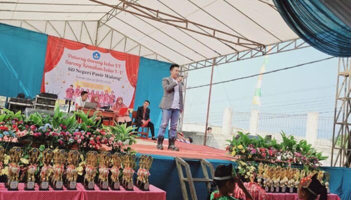 Kades Walangsari Hadiri Pelepasan Siswa Kelas VI dan Kenaikan Kelas SD Negeri Pasir Walang