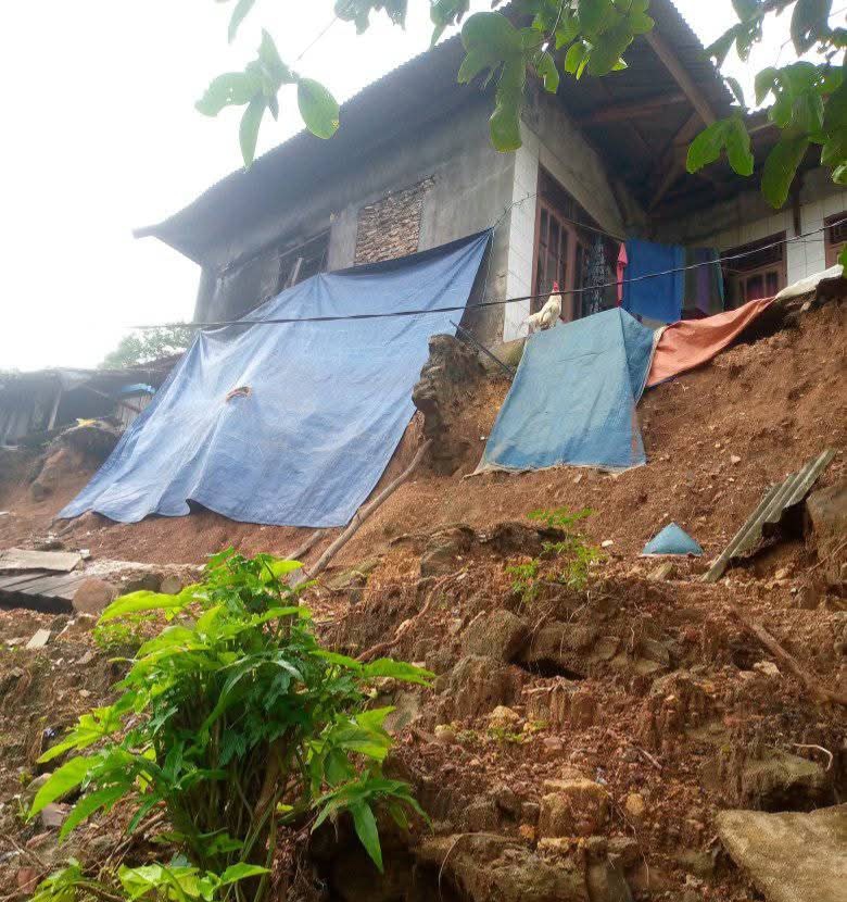 Warga Kampung Nanggewer Desak Kejelasan Rencana Relokasi Akibat Ancaman Longsor