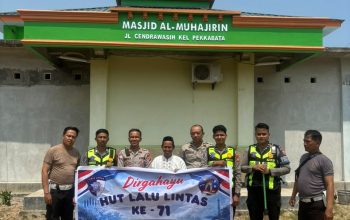Bakti Religi Sambut Hari Lalu Lintas Bhayangkara ke-71, Sat Lantas Polres Polman Bersihkan Masjid dan Perkuat Kemitraan