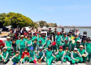 Tanamkan Wawasan Kebaharian Dan Kebangsaan, Kapal Perang KRI Marlin-877 Jadi Ajang Edukasi Purna Paskibraka Makassar Dan SD Unismuh  