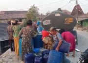 Pemkab Rembang Salurkan Bantuan Airbersih Di Desa Pondok Rejo Bulu Rembang