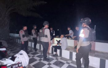 Wujudkan Rasa Aman, Personel Sat Samapta Polres Polman Sambangi Sejumlah Titik Rawan