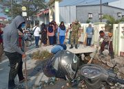 Sambut Adipura, Bhabinkamtibmas Polsek Banggae Bersama Pemerintah dan Warga Lembang Turun Kerja Bakti