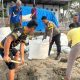 Bhabinkamtibmas Bersama TNI, Pemerintah dan Masyarakat Gotong Royong Tangani Abrasi Pantai di Desa Tammangalle