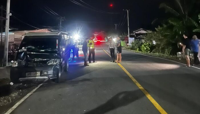Diduga Tak Sempat Menghindar, Pick Up Tabrak Pejalan Kaki dan Berujung Tabrakan Beruntun di Lariang