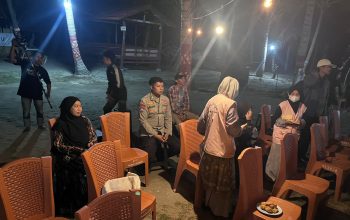 Bhabinkamtibmas Lapeo Hadiri Polman Ocean Festival 2026, Dukung Pelestarian Lingkungan Pesisir